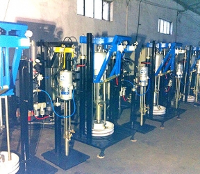 雙組份打膠機(jī)使用需要注意的事項有哪些？